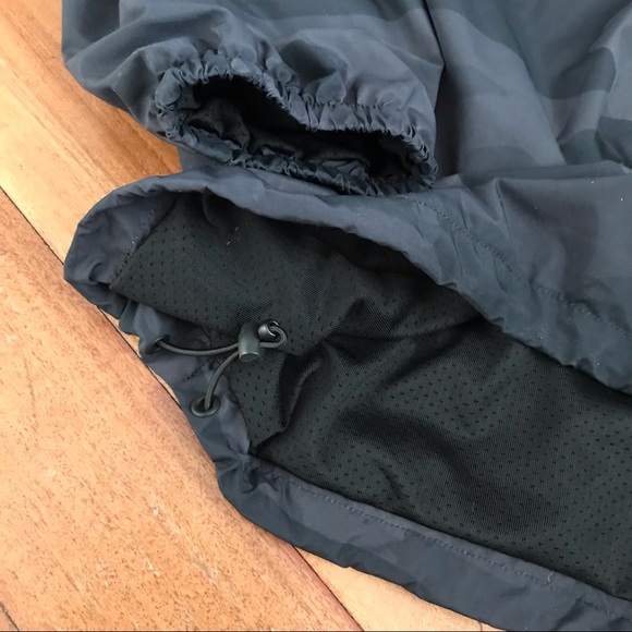 Alo Stride Camo Hooded Full Zip Jacket - Picture 15 of 16